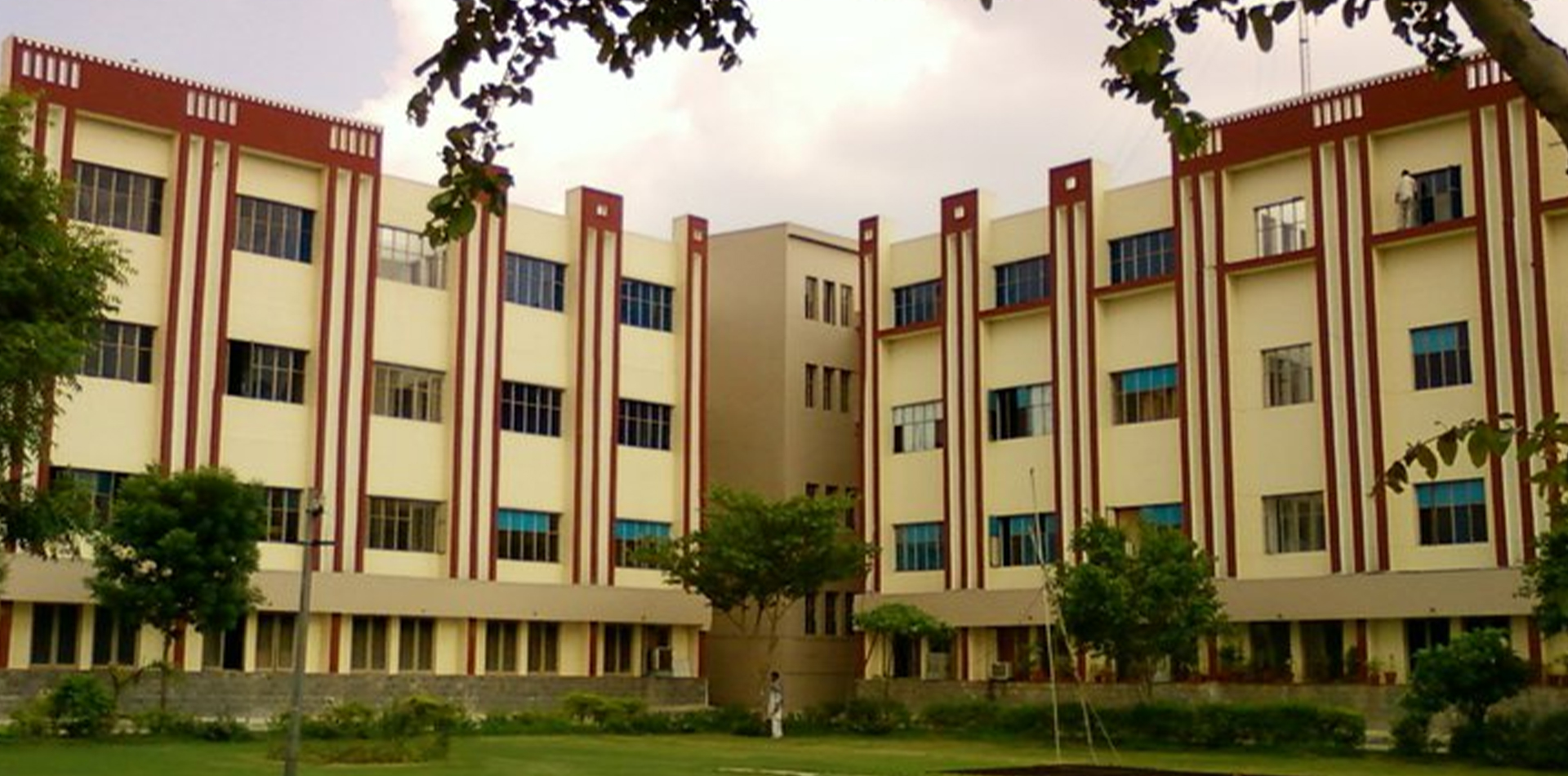 Al Falah School of Medical Sciences & Research Centre, Faridabad Al Falah School of Medical Sciences & Research Centre, Faridabad