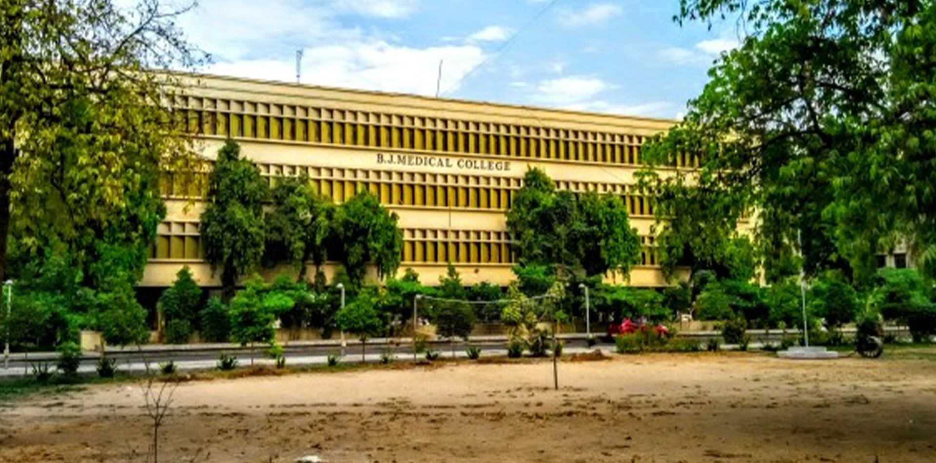 B J Medical College, Ahmedabad