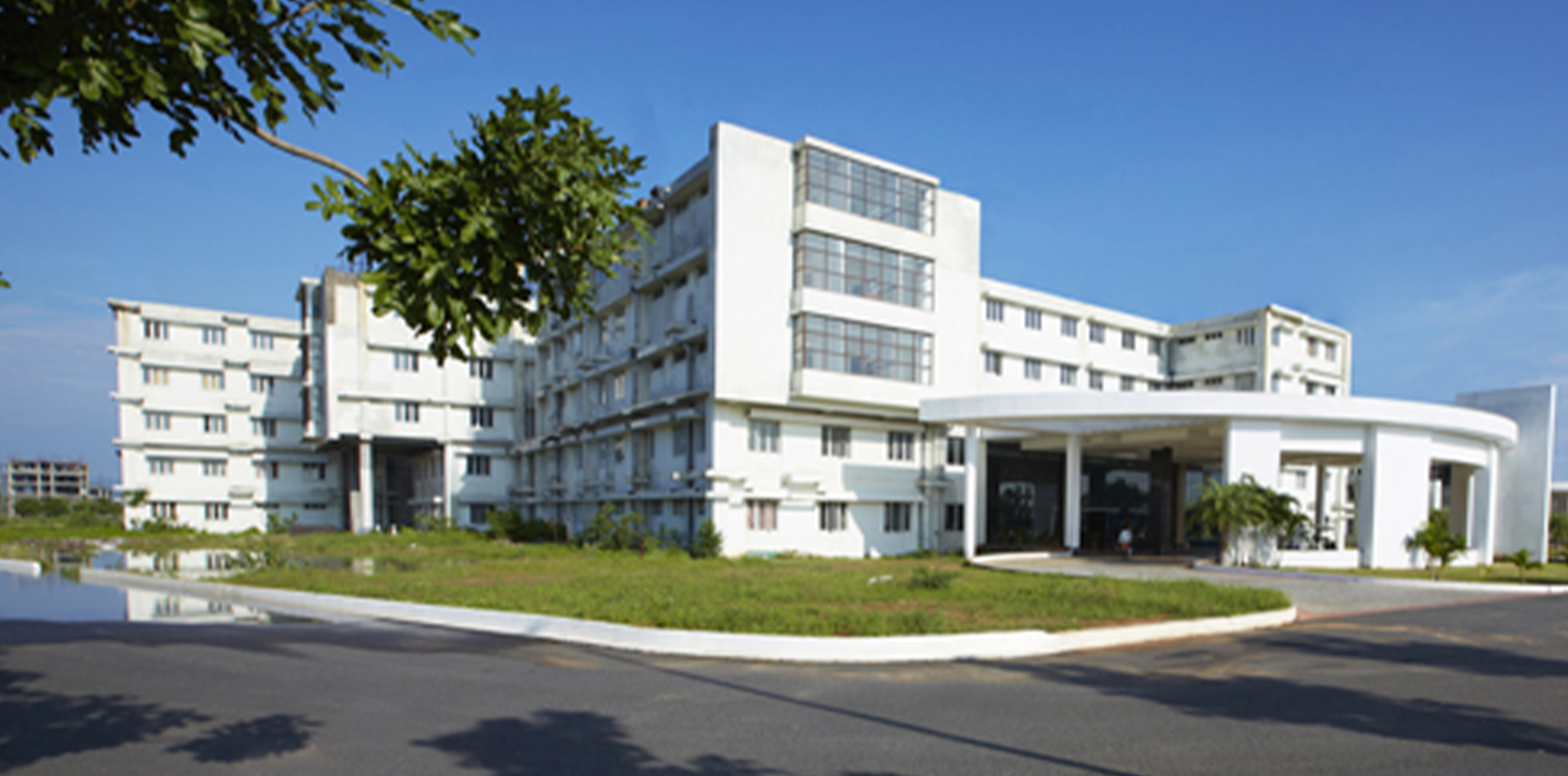 Dhanalakshmi Srinivasan Institute of Medical Sciences and Hospital Dhanalakshmi Srinivasan Institute of Medical Sciences and Hospital