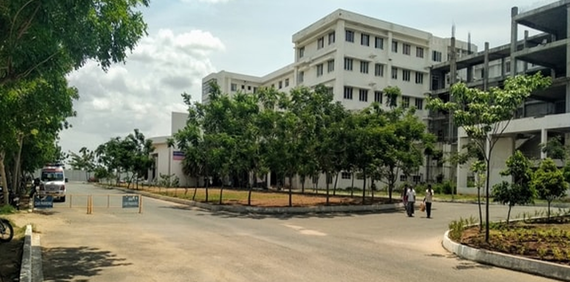 Dhanalakshmi Srinivasan Medical College and Hospital,Perambalur