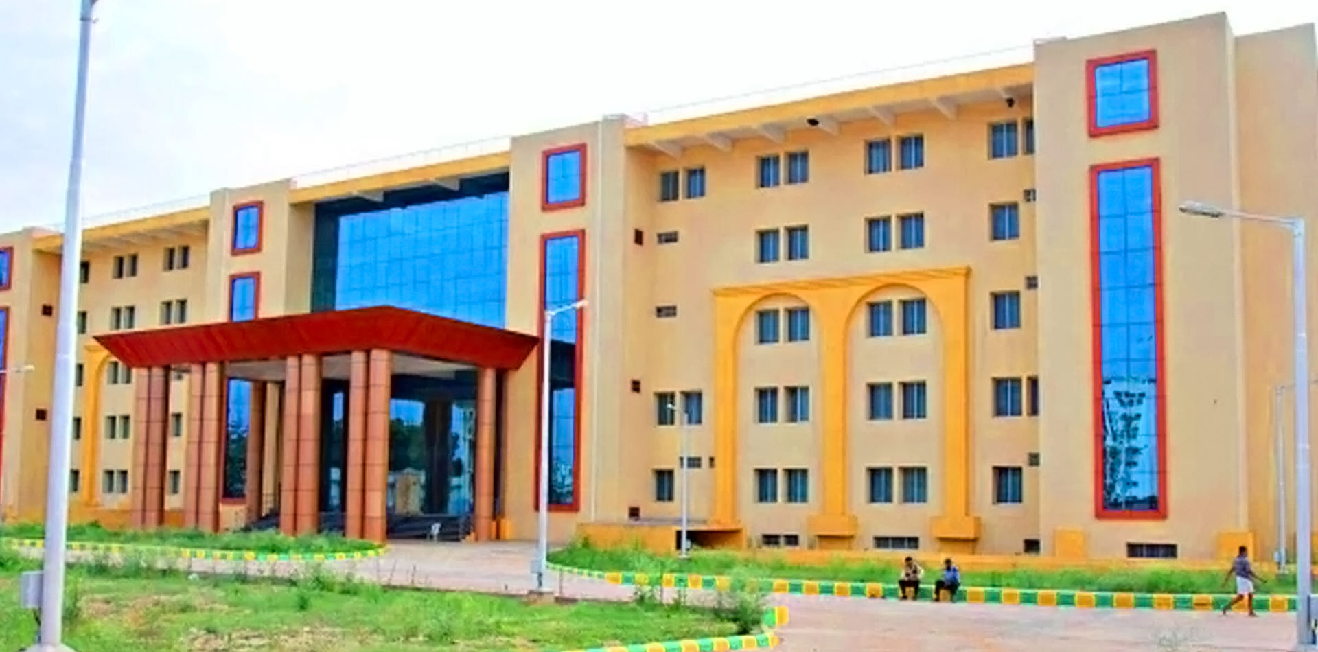 Hassan Institute of Medical Sciences, Hassan