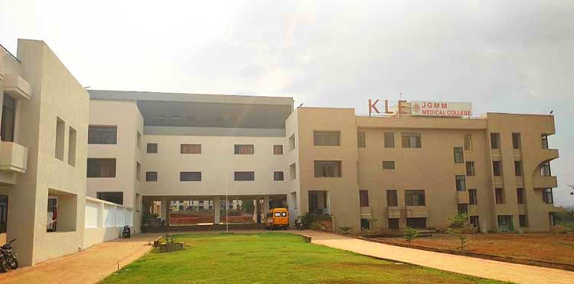 Jagadguru Gangadhar Mahaswamigalu Moorusavirmath Medical College JGMMMC