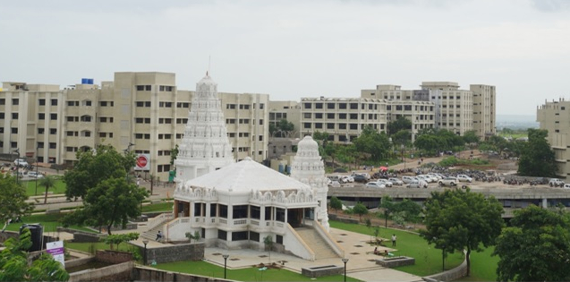 N. K. P. Salve Instt. of Medical Sciences and Research Centre and Lata Mangeshkar Hospital, Nagpur