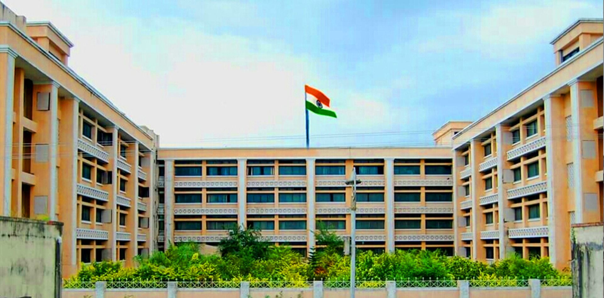 SRTR Medical College, Ambajogai