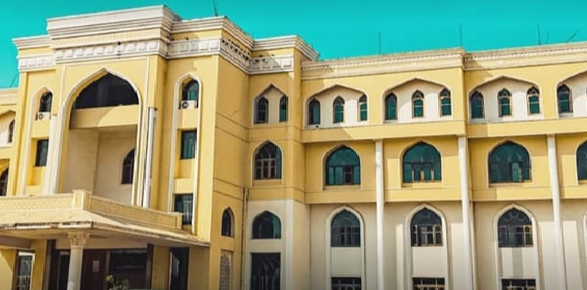 Shadan Institute of Medical Sciences,Research Centre and Teaching Hospital, Peerancheru