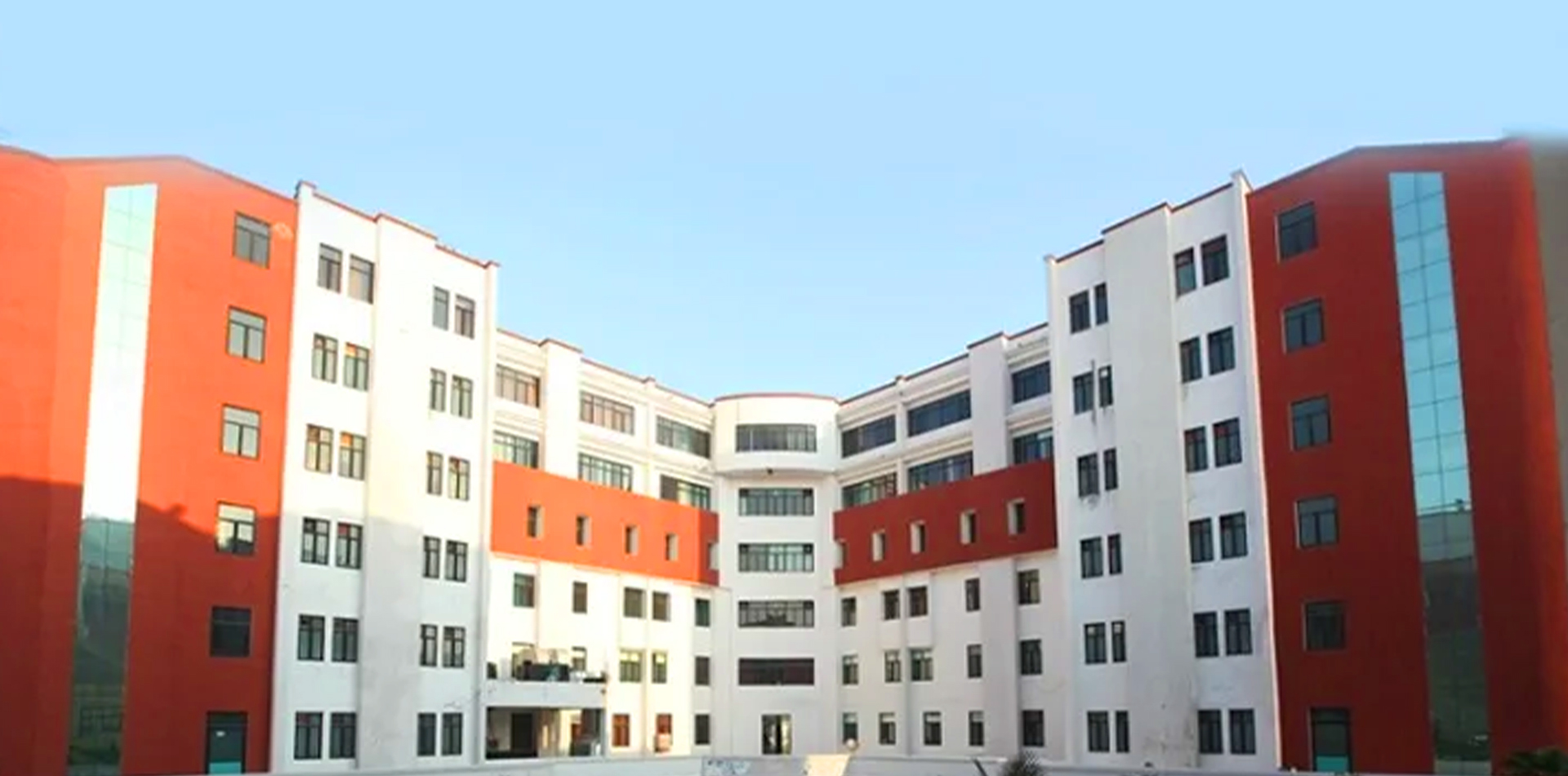 Teerthanker Mahaveer Medical College, Moradabad (1)